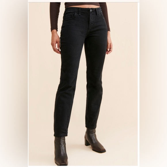 WE THE FREE people Evie Low-Rise Slim Straight Jeans - Picture 3 of 8